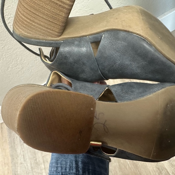 Kenneth Cole Slip On Open Toe Blue/Beige Block Heel Leather Size 7M - Picture 7 of 14